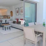 Διαμέρισμα Silver Tower 9a *