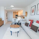 Silver Tower 9a *